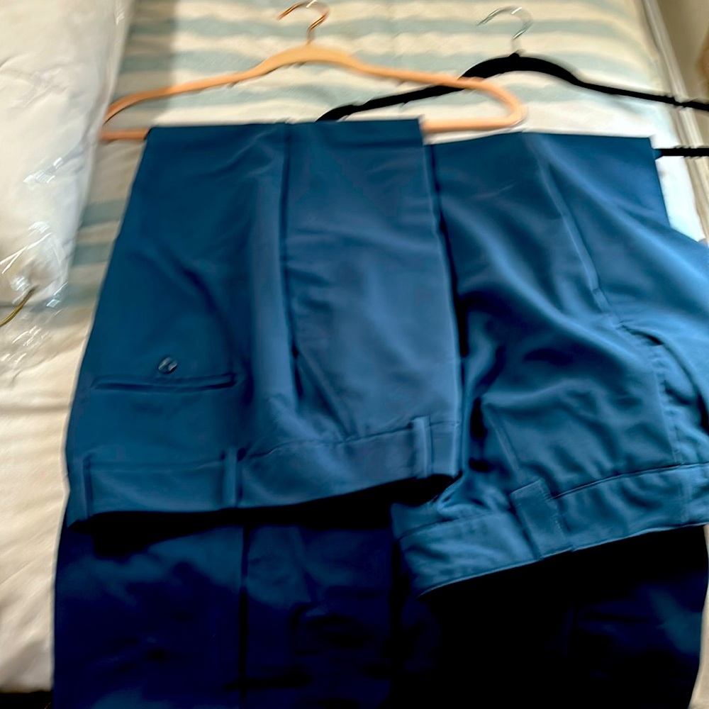 2 Worthington pants like new sz 4